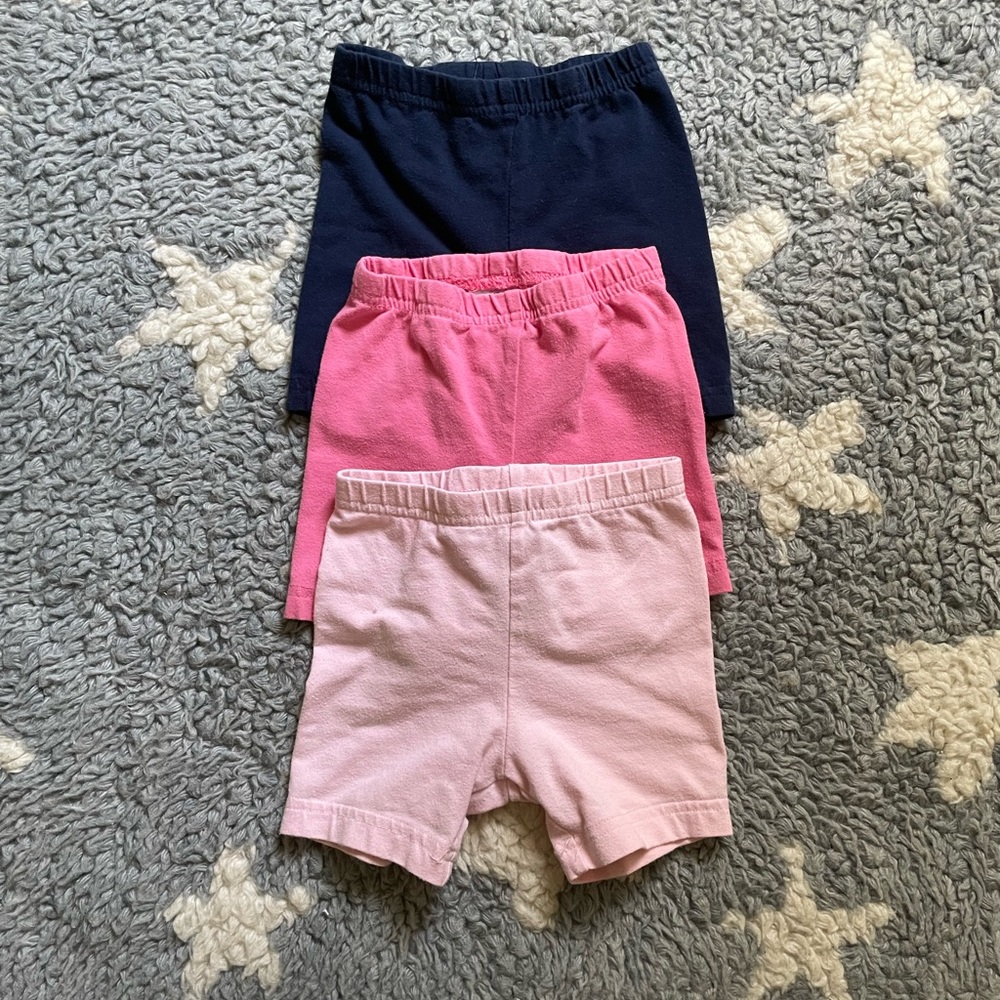 Simple Joys by Carters 3 pack of shorts